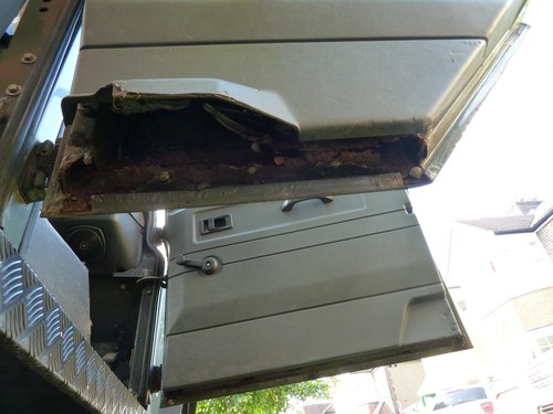 1991 Land Rover Defender 110 V8 For Sale (picture 34 of 60)