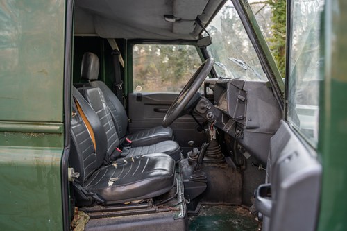 1994 Land Rover Defender 110 For Sale (picture 52 of 138)