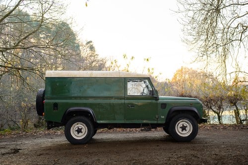 1994 Land Rover Defender 110 For Sale (picture 20 of 138)