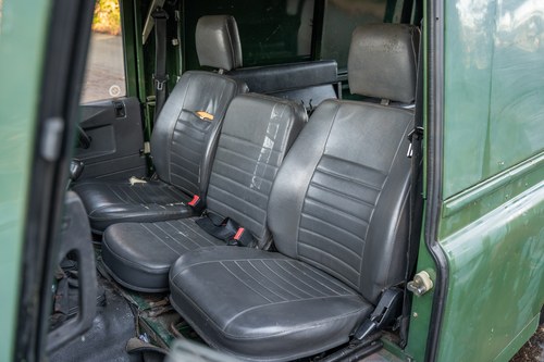 1994 Land Rover Defender 110 For Sale (picture 48 of 138)