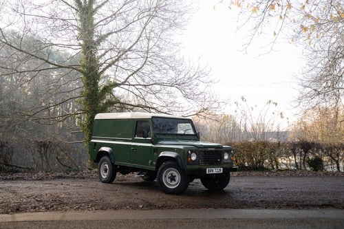 1994 Land Rover Defender 110 For Sale (picture 2 of 138)