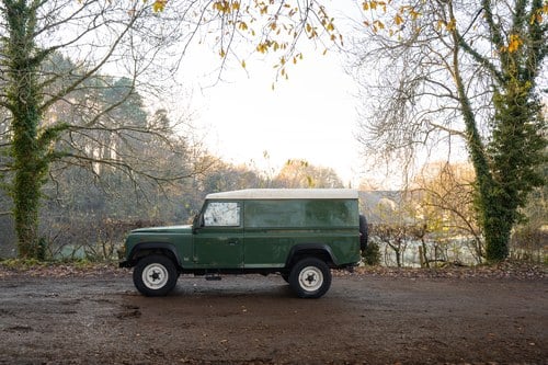 1994 Land Rover Defender 110 For Sale (picture 16 of 138)