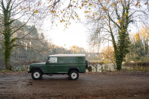 1994 Land Rover Defender 110 For Sale (picture 17 of 138)