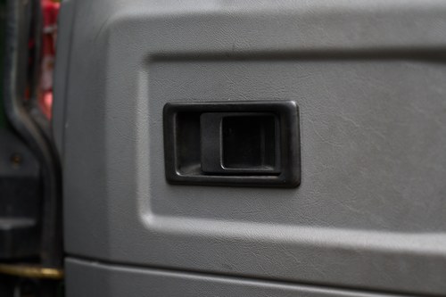 2001 Land Rover Defender 110 In vendita (immagine 58 di 141)