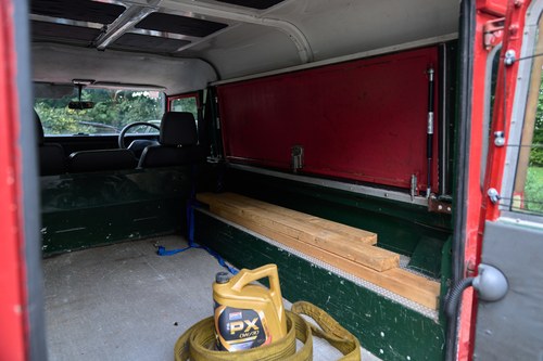 2001 Land Rover Defender 110 In vendita (immagine 66 di 141)