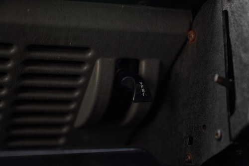 2001 Land Rover Defender 110 In vendita (immagine 36 di 141)