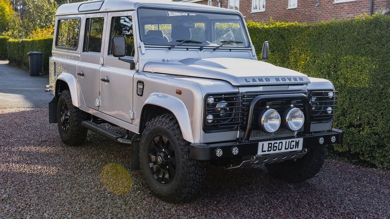 2010 Land Rover Defender 110 For Sale (picture 1 of 204)