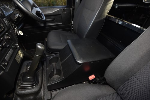 2014 Land Rover Defender 90 2.2 TDCi For Sale (picture 46 of 94)