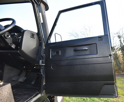 2014 Land Rover Defender 90 2.2 TDCi For Sale (picture 26 of 94)