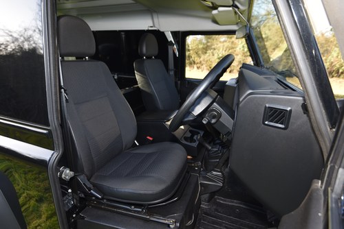 2014 Land Rover Defender 90 2.2 TDCi For Sale (picture 25 of 94)