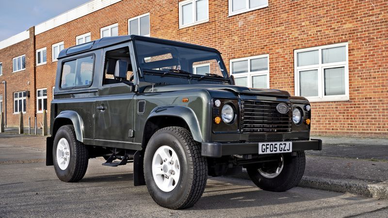 2005 Land Rover Defender 90 For Sale (picture 1 of 153)