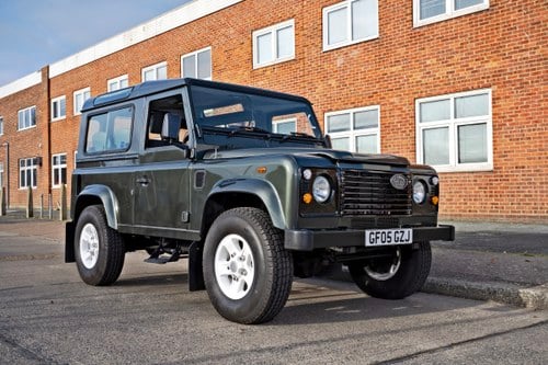 2005 Land Rover Defender 90 à vendre (picture 1 of 153)