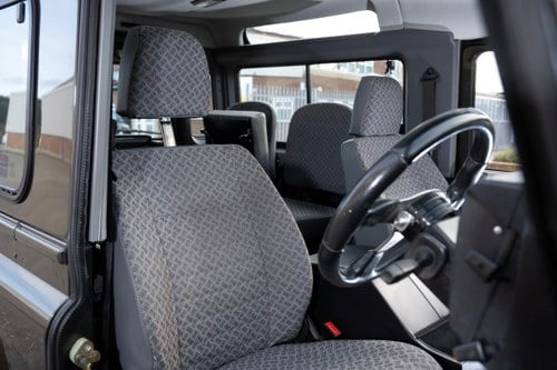 2005 Land Rover Defender 90 à vendre (picture 17 of 153)