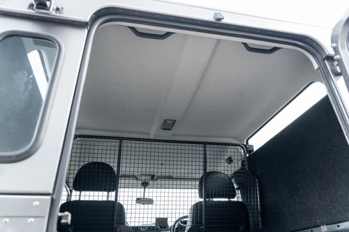 2011 Land Rover Defender 90 Hard Top In vendita (immagine 49 di 139)