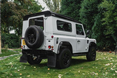 2012 Land Rover Defender 90 hardtop For Sale (picture 7 of 146)