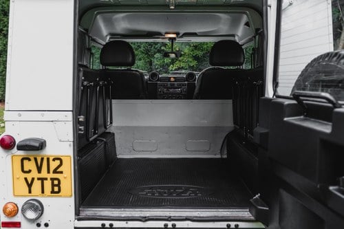 2012 Land Rover Defender 90 hardtop For Sale (picture 77 of 146)