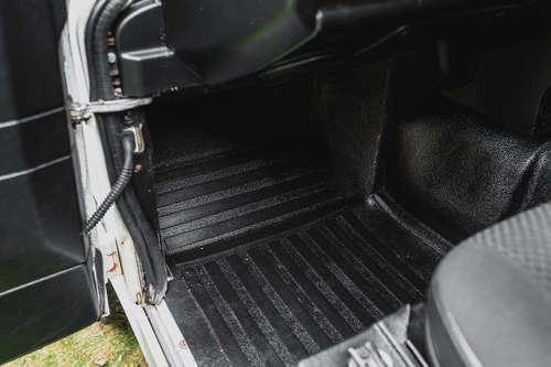 2012 Land Rover Defender 90 hardtop For Sale (picture 58 of 146)