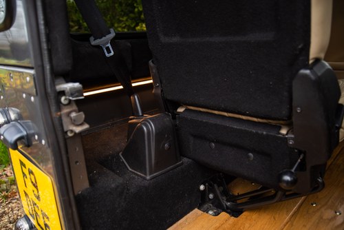 2015 Land Rover Defender 90 Td – Pick Up to Station Wagon Conversion till salu (bild 105 av 197)