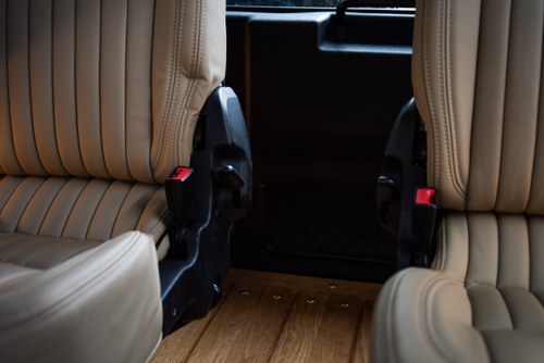 2015 Land Rover Defender 90 Td – Pick Up to Station Wagon Conversion till salu (bild 87 av 197)