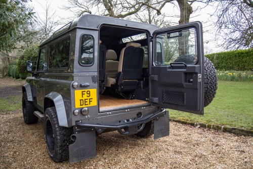 2015 Land Rover Defender 90 Td – Pick Up to Station Wagon Conversion till salu (bild 48 av 197)