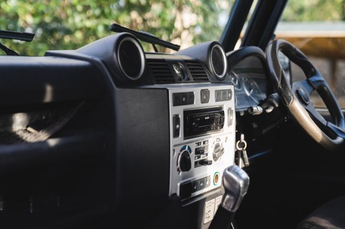 2008 Land Rover Defender 90 SVX Soft Top For Sale (picture 14 of 136)