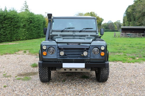 2006 Land Rover Defender 90 TD5 For Sale (picture 10 of 113)