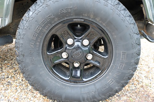 2006 Land Rover Defender 90 TD5 For Sale (picture 16 of 113)