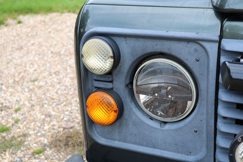 2006 Land Rover Defender 90 TD5 For Sale (picture 46 of 113)