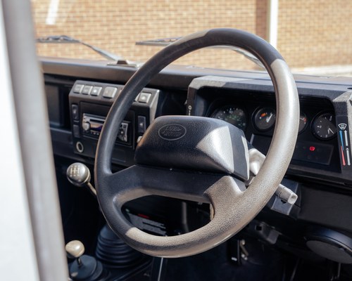 2004 Landrover Defender 90 TD5 County For Sale (picture 15 of 99)