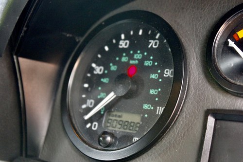 1999 Land Rover Defender 90 TD5 For Sale (picture 25 of 96)