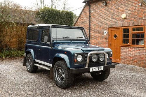 1998 Land Rover Defender 50th Anniversary Edition For Sale (picture 1 of 156)