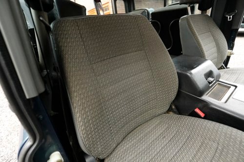 1998 Land Rover Defender 50th Anniversary Edition For Sale (picture 80 of 156)