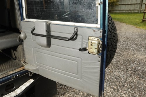 1998 Land Rover Defender 50th Anniversary Edition For Sale (picture 86 of 156)