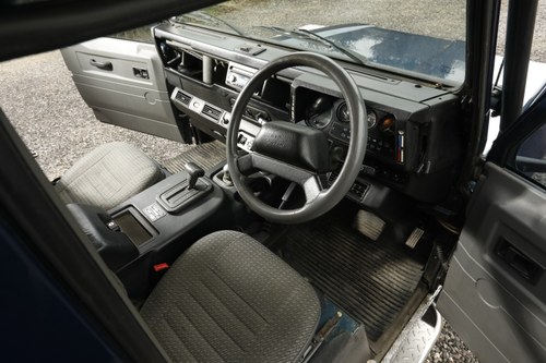 1998 Land Rover Defender 50th Anniversary Edition For Sale (picture 32 of 156)