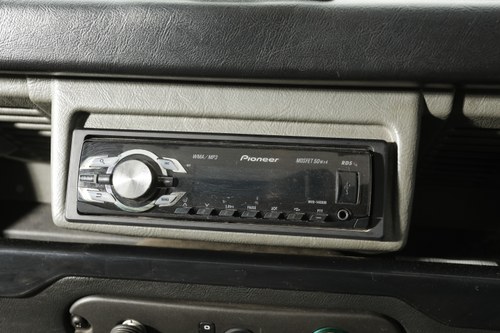 1998 Land Rover Defender 50th Anniversary Edition For Sale (picture 52 of 156)