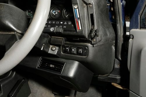 1998 Land Rover Defender 50th Anniversary Edition For Sale (picture 74 of 156)