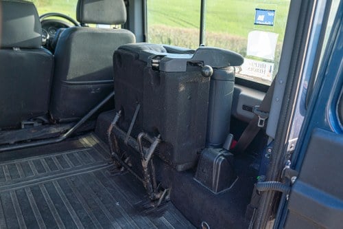 2008 Land Rover Defender 90 XS SW SWB Te koop (foto 72 van 197)