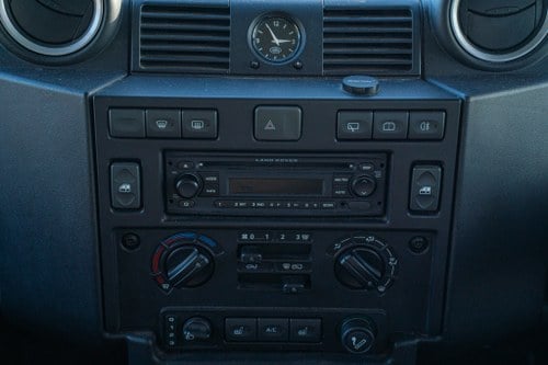 2008 Land Rover Defender 90 XS SW SWB Te koop (foto 31 van 197)