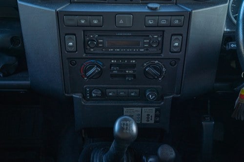 2008 Land Rover Defender 90 XS SW SWB Te koop (foto 32 van 197)