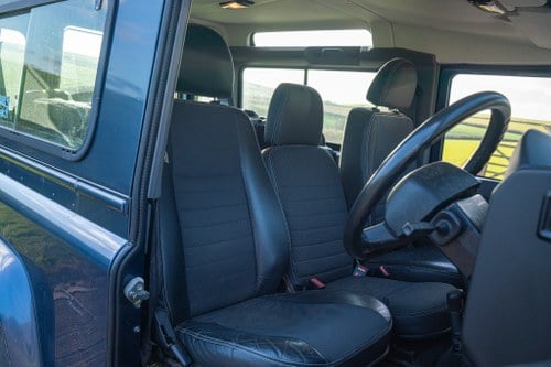 2008 Land Rover Defender 90 XS SW SWB Te koop (foto 42 van 197)