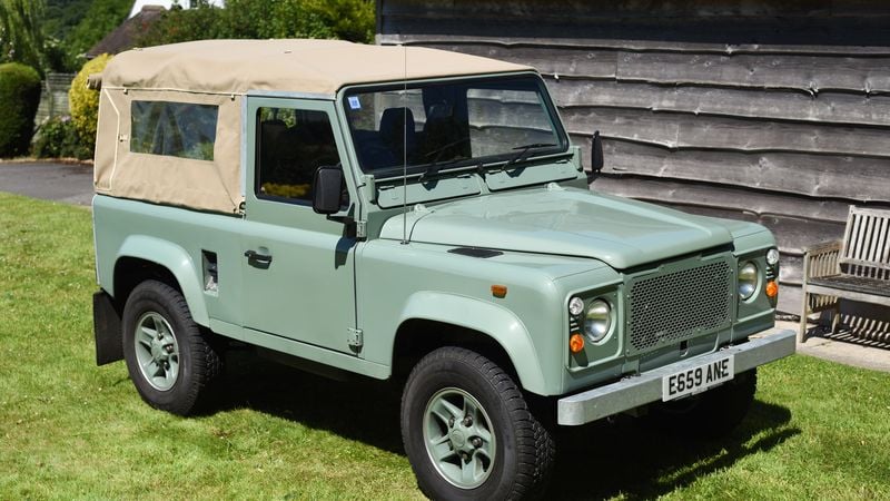 1988 Land Rover Defender 90 For Sale (picture 1 of 127)
