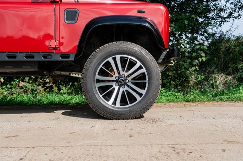 1995 Land Rover Defender 90 6.2 V8 For Sale (picture 12 of 108)