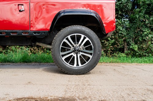 1995 Land Rover Defender 90 6.2 V8 For Sale (picture 10 of 108)