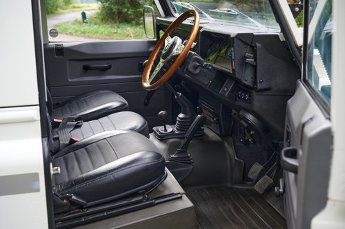 1999 Land Rover Defender 90 Te koop (foto 25 van 142)