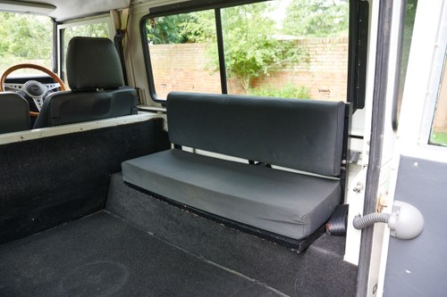 1999 Land Rover Defender 90 Te koop (foto 53 van 142)