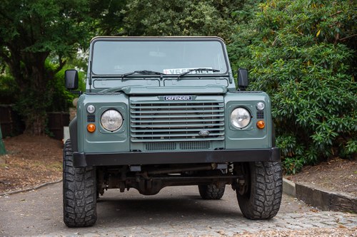 1999 Land Rover Defender 90 à vendre (picture 2 of 158)