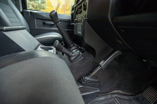 2008 Land Rover Defender 90 XS SW SWB In vendita (immagine 32 di 114)