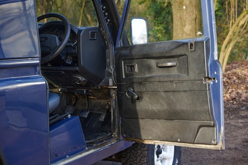 2010 Land Rover Defender 90 For Sale (picture 23 of 112)