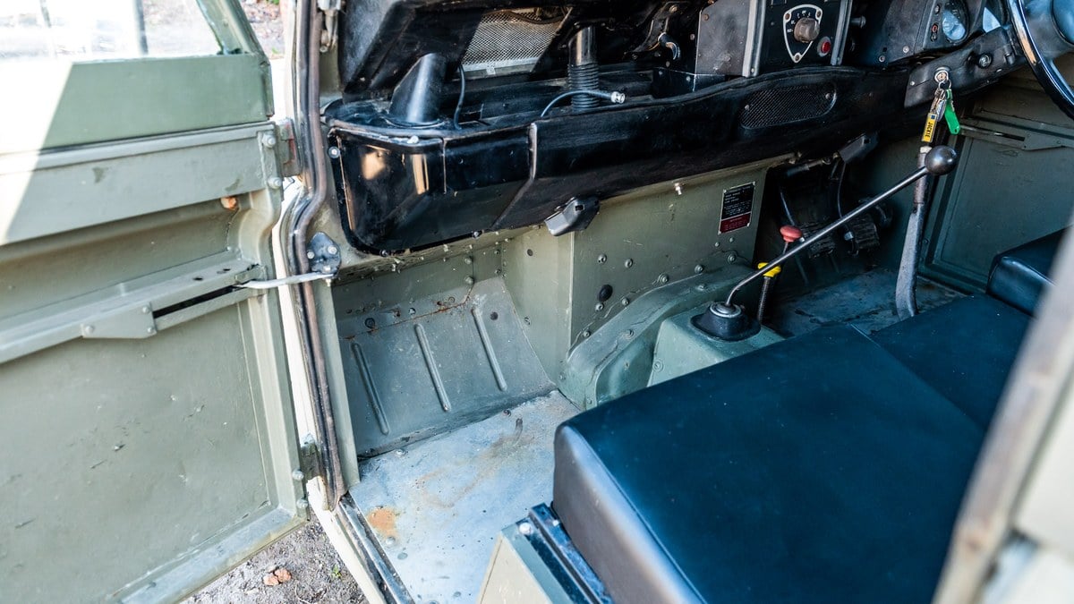 1984 Land Rover Defender 109 series 3 | Car & Classic