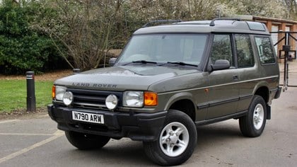 NO RESERVE! 1996 Land Rover Discovery V8